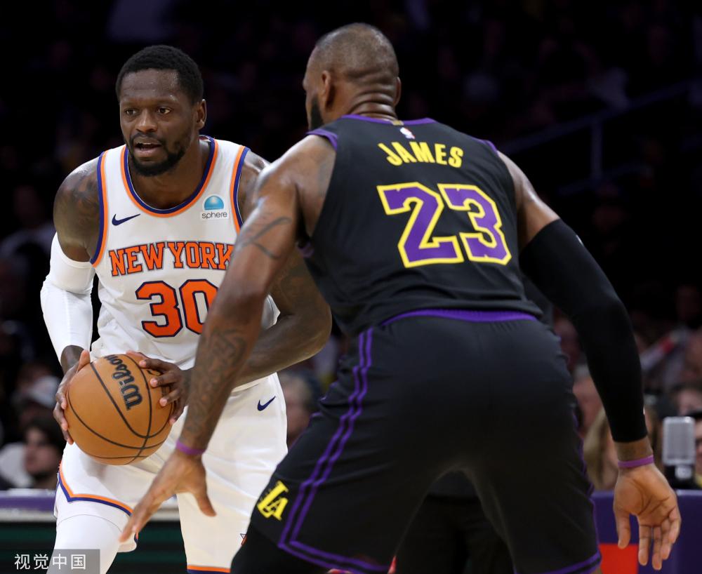 烈竞争中持 烈竞争中持